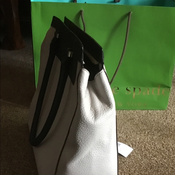 NWT Kate Spade tote purse - Picture 4 of 6